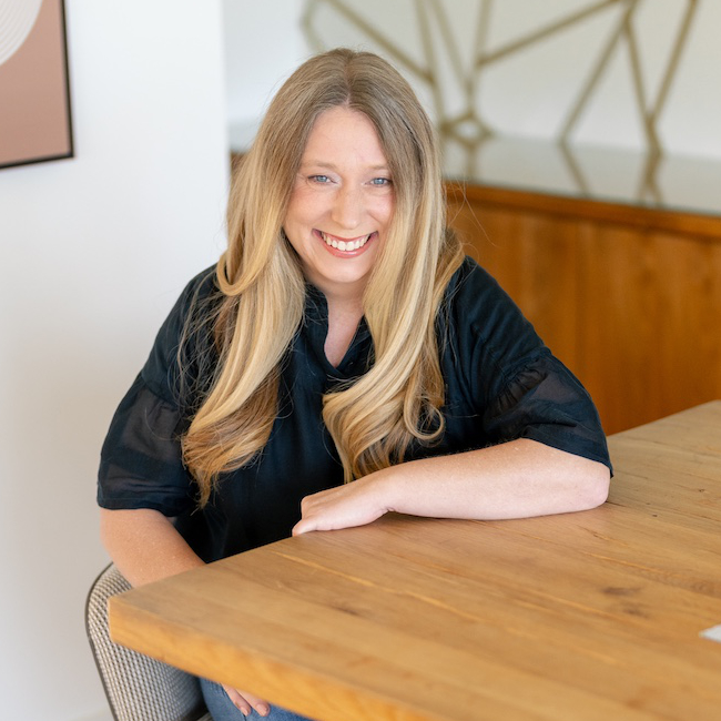 Photograph of Baird & Warner agent Karen Willard